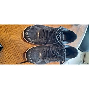 Fila Memory Resilient Womens Training Shoes, size 11, blk/white